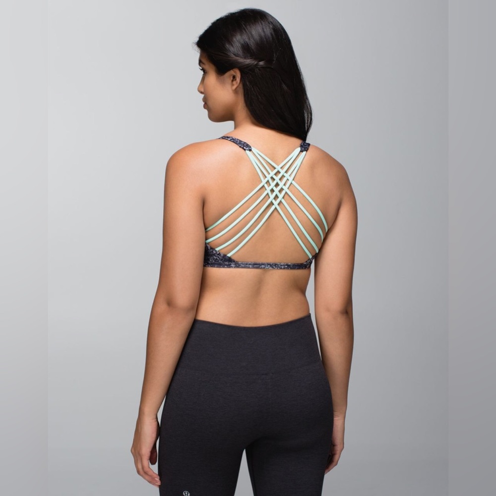 Lululemon free to be wild bra NWT